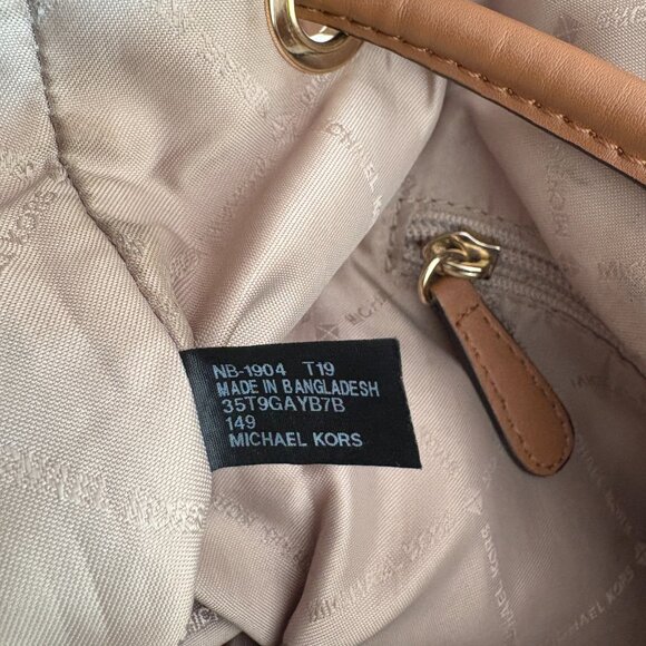 Michael Kors 35T9GAYB7B-149 Abbey Cargo Backpack Vanilla - Picture 10 of 13